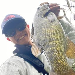 スモールマウスバス