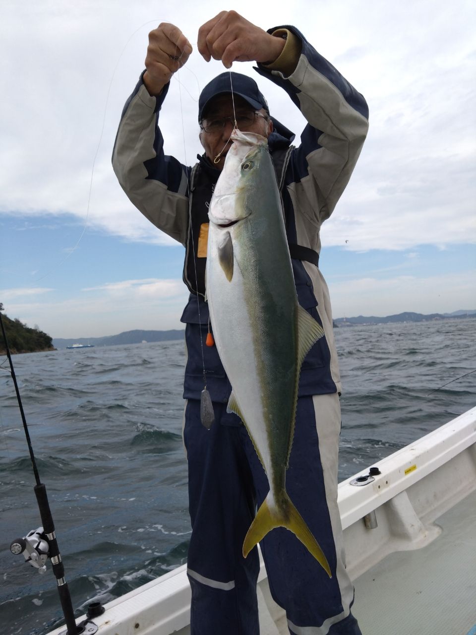 遊漁船勝栄丸（カツエイマル）さんの釣果 2枚目の画像