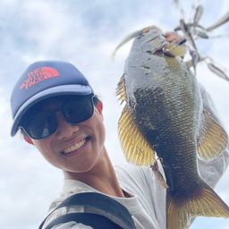 スモールマウスバス