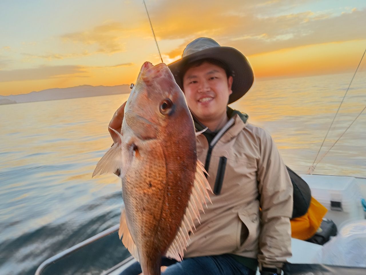 恵比寿丸1128 さんの 2025年11月24日のマダイの釣り・釣果情報(大阪府