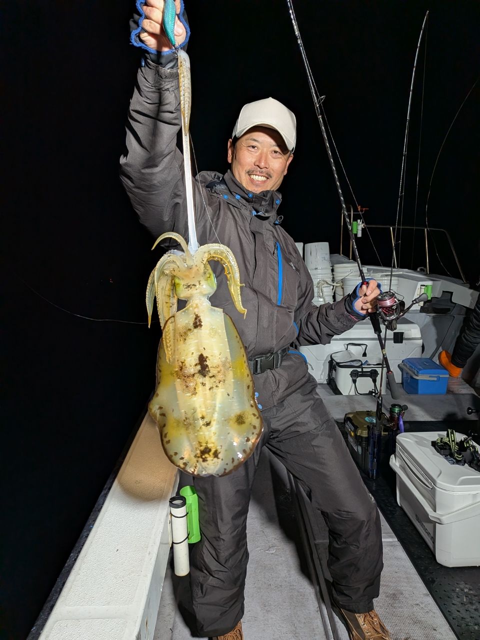 和歌山遊漁船SevenSWellさんの釣果 2枚目の画像