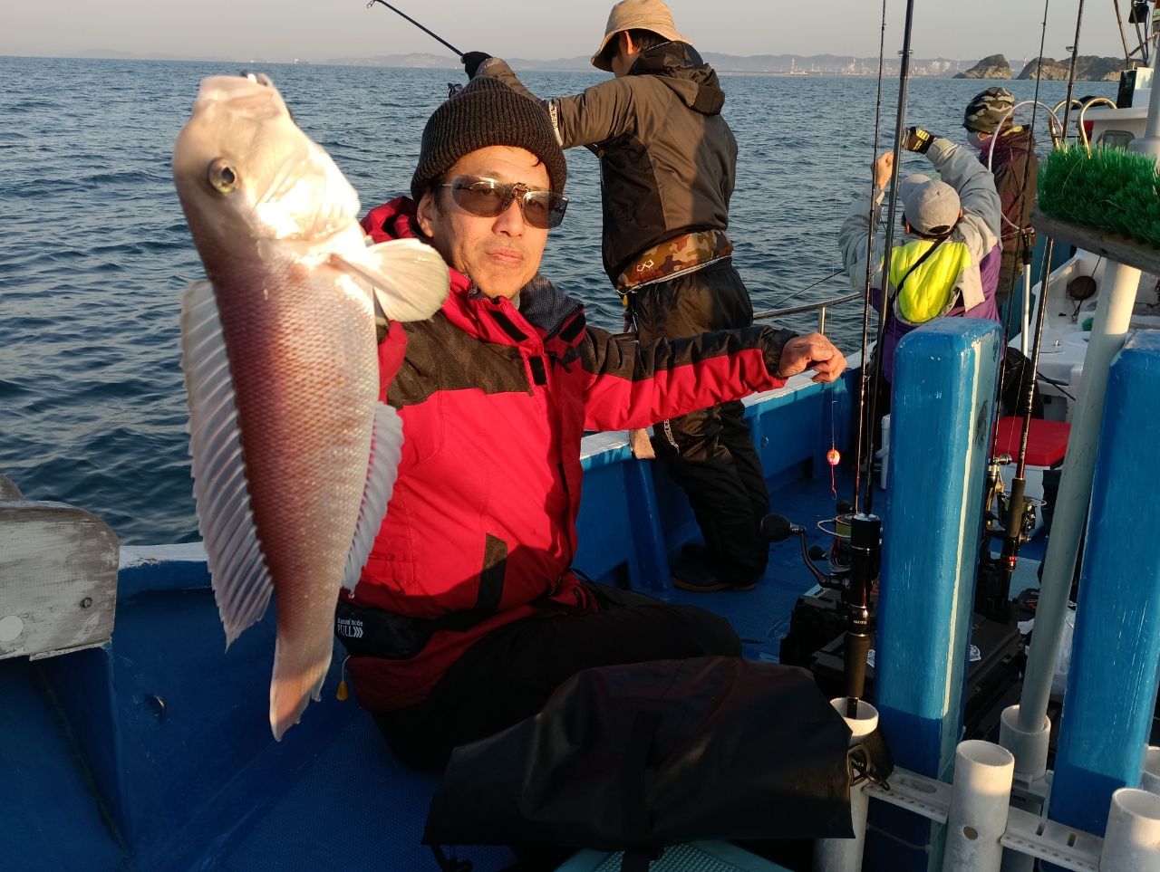 淡輪漁港 恵比寿丸／淡輪漁港】最新の釣果情報 2025年12月速報