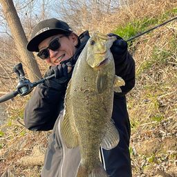 スモールマウスバス