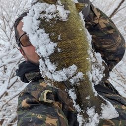 スモールマウスバス