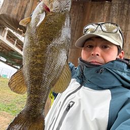 スモールマウスバス