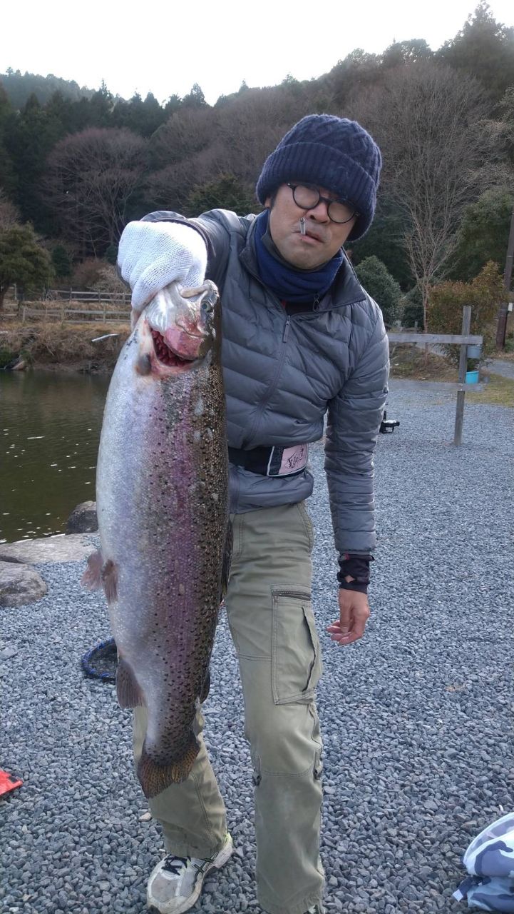 スチールヘッド