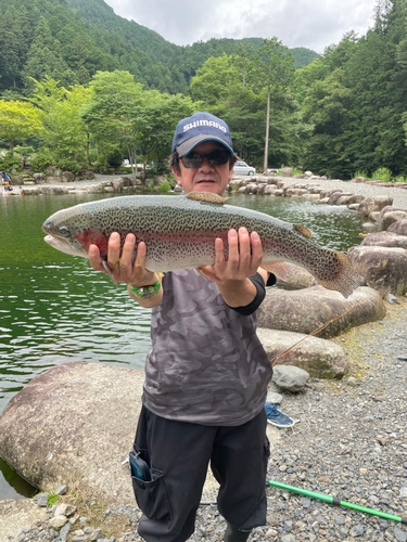 ヤシオマスの釣果