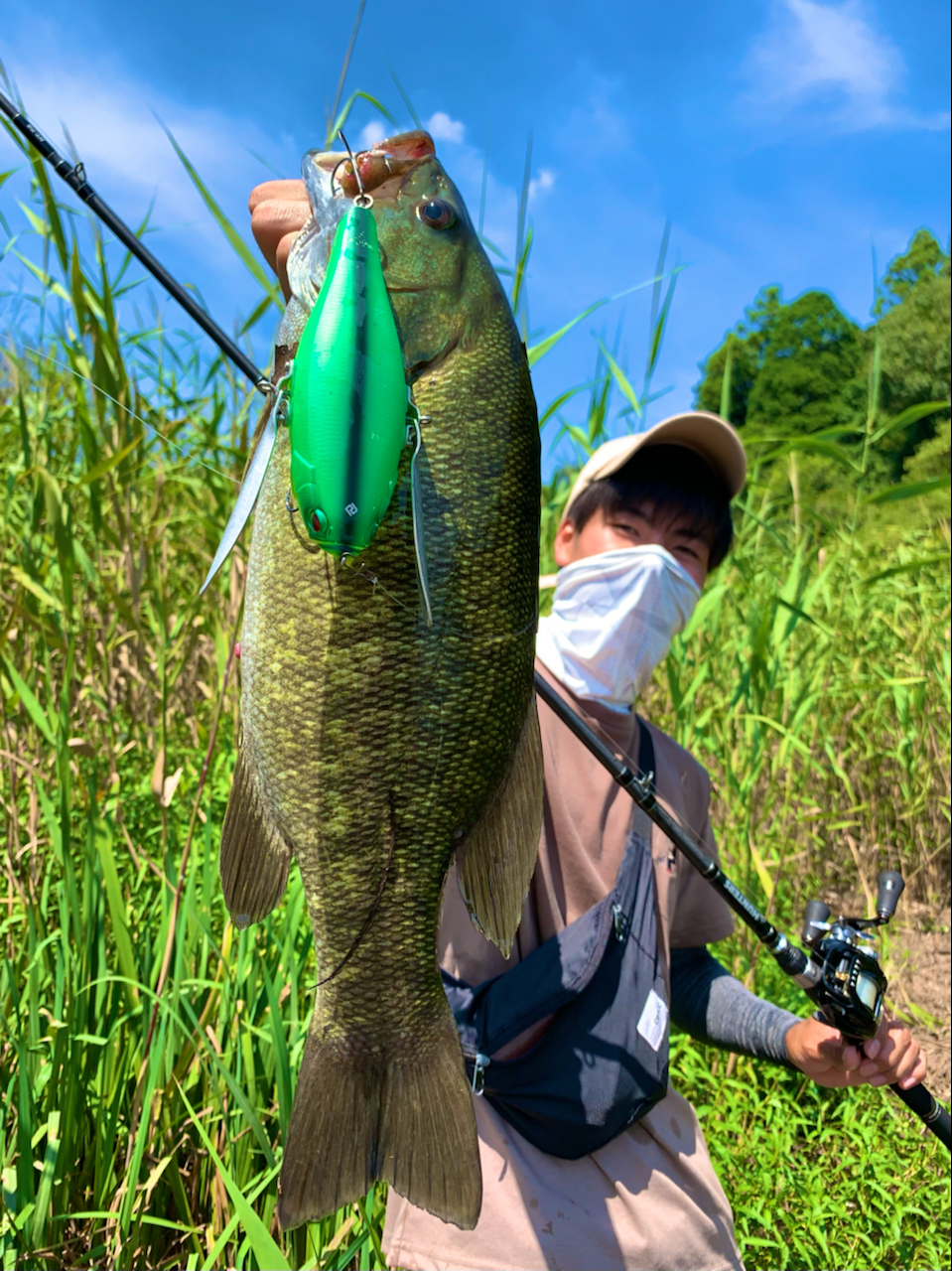 スモールマウスバス