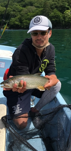 レイクトラウトの釣果