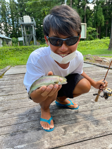 ニジマスの釣果