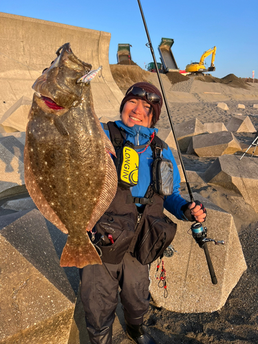 貧乏アングラー🐸 さんの 2024年04月16日のヒラメの釣り・釣果情報(鹿児島県 - 甲突川河口) - アングラーズ