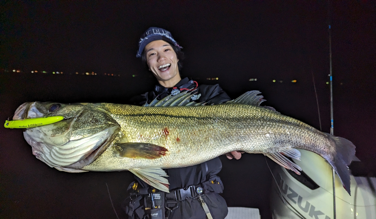 潮見さざなみ公園で釣れたシーバスの釣り・釣果情報 - アングラーズ