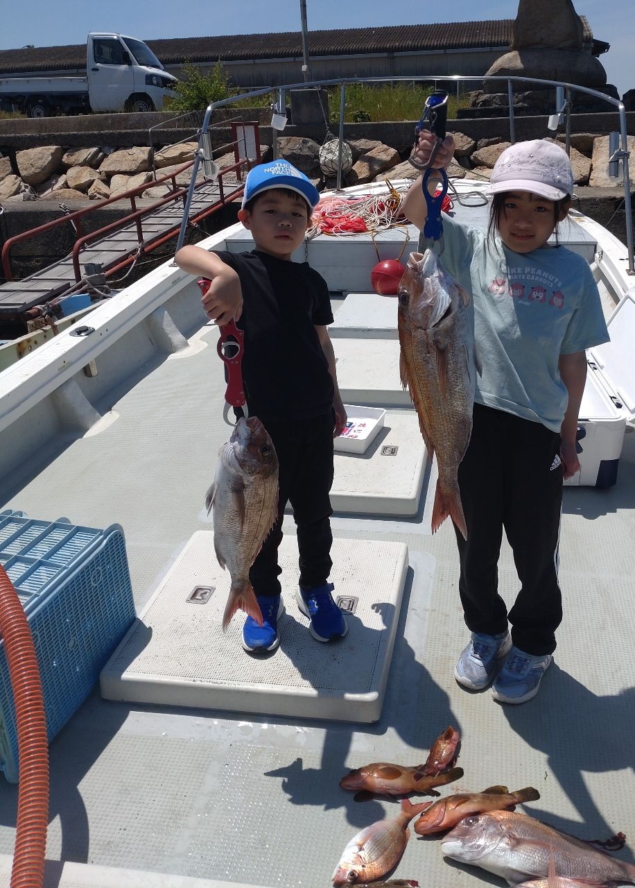 遊漁船勝栄丸（カツエイマル）さんの釣果 3枚目の画像