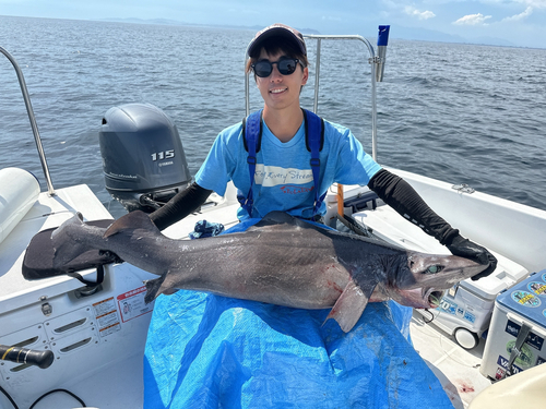 タロウザメの釣果