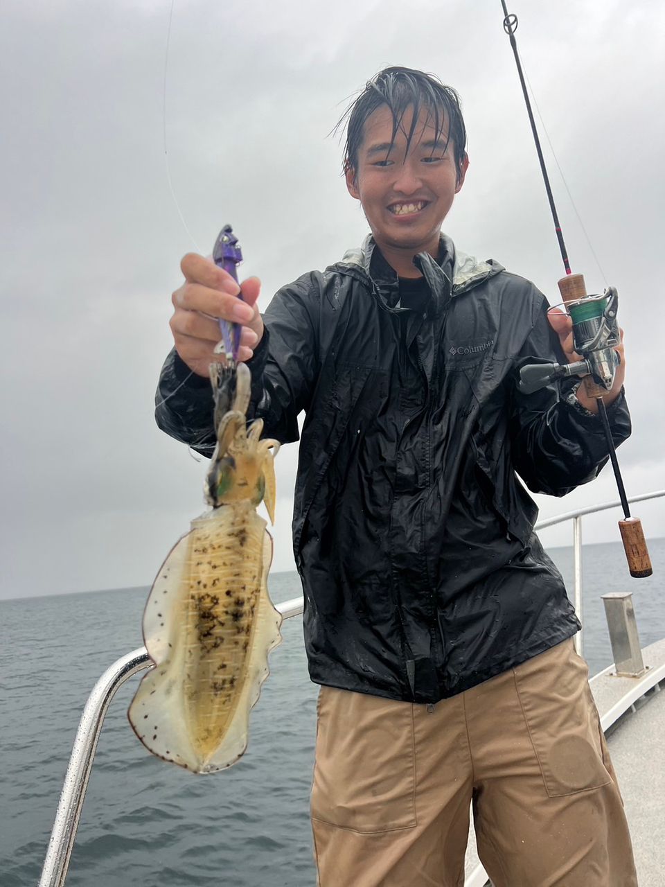 やす淡路島アングラーさんの釣果 2枚目の画像