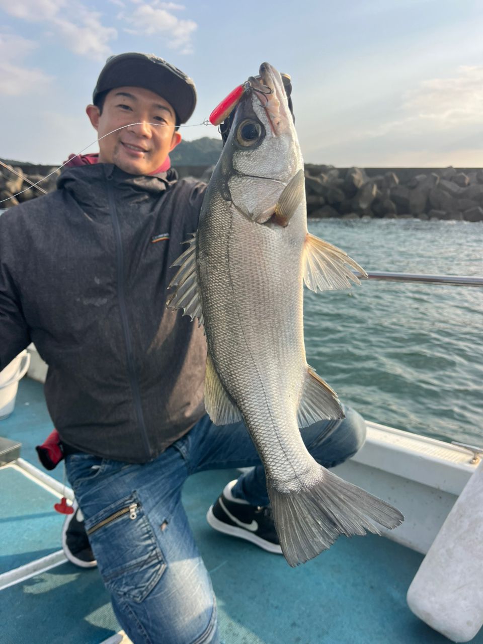 アングラーニキ(3年生)さんの釣果 1枚目の画像