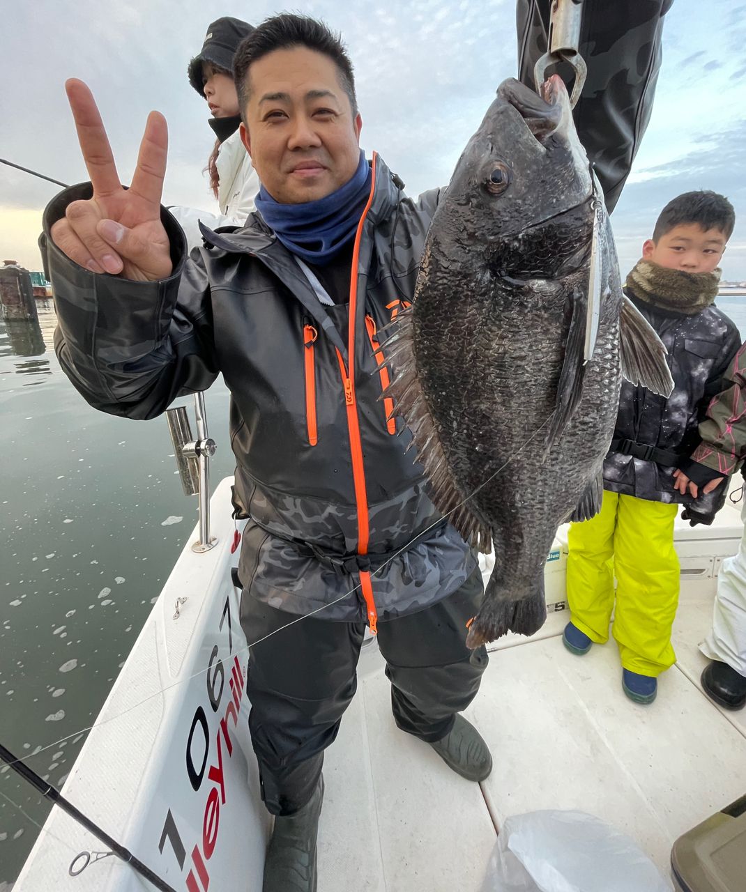 名古屋港遊漁船　BlueHazeさんの釣果 1枚目の画像
