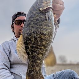 スモールマウスバス