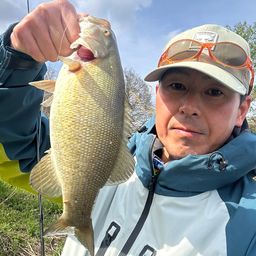 スモールマウスバス