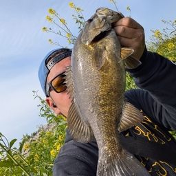 スモールマウスバス