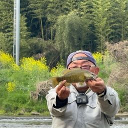 スモールマウスバス