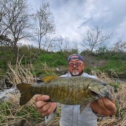 スモールマウスバス