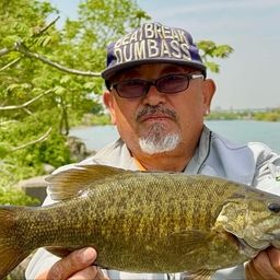 スモールマウスバス