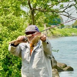 スモールマウスバス