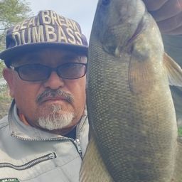 スモールマウスバス