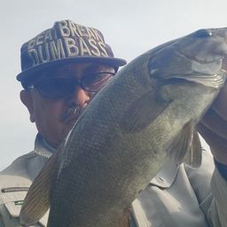 スモールマウスバス