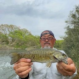 スモールマウスバス