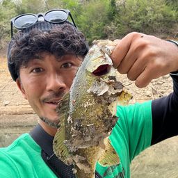 スモールマウスバス