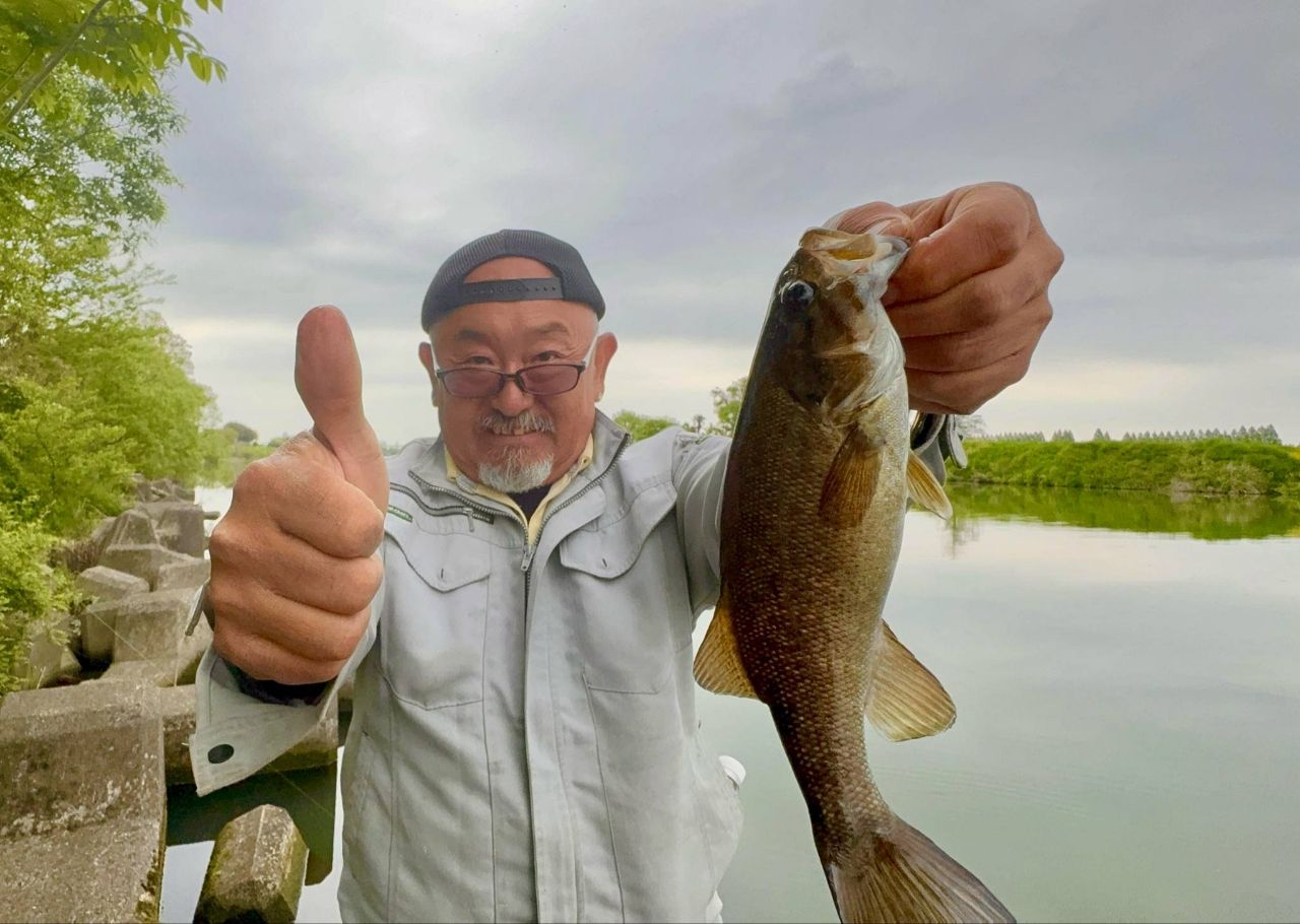 スモールマウスバス