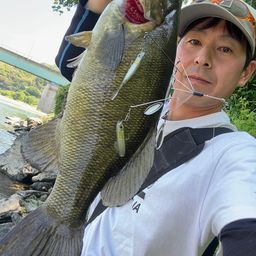 スモールマウスバス