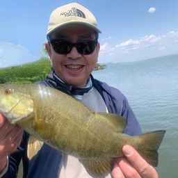 スモールマウスバス