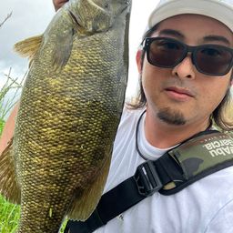 スモールマウスバス