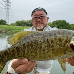 スモールマウスバス