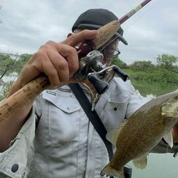 スモールマウスバス