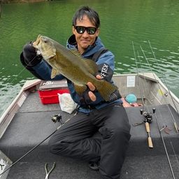 スモールマウスバス