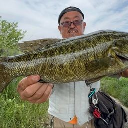 スモールマウスバス