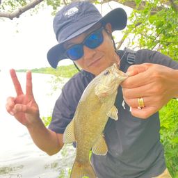 スモールマウスバス