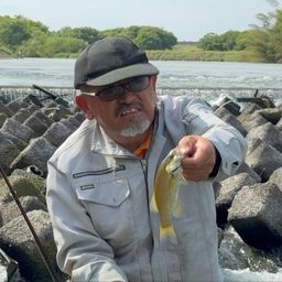 スモールマウスバス