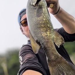 スモールマウスバス