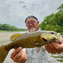 スモールマウスバス