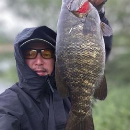 スモールマウスバス