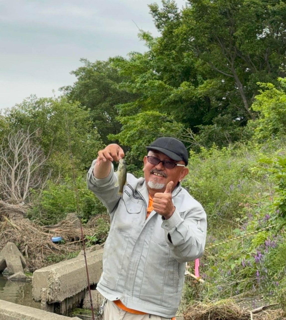 スモールマウスバス