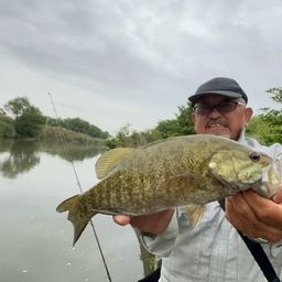 スモールマウスバス