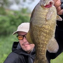 スモールマウスバス