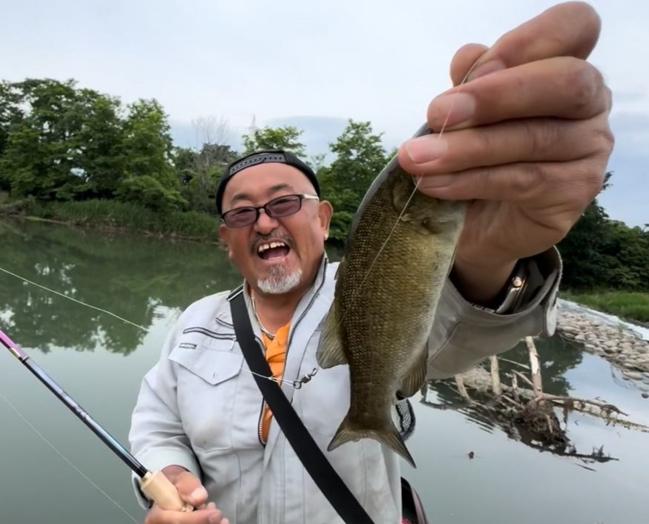 スモールマウスバス