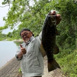 スモールマウスバス